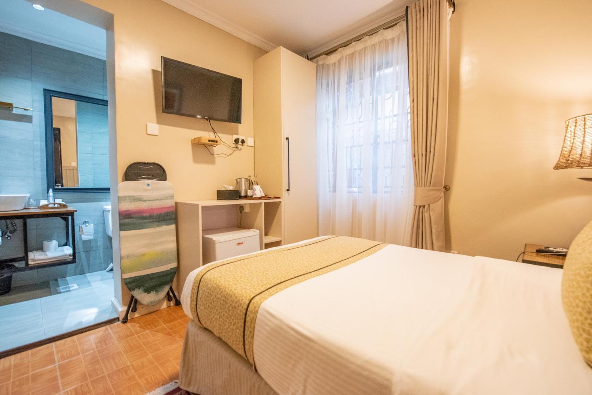 Cozy Stead Hotel Nairobi Exterior photo