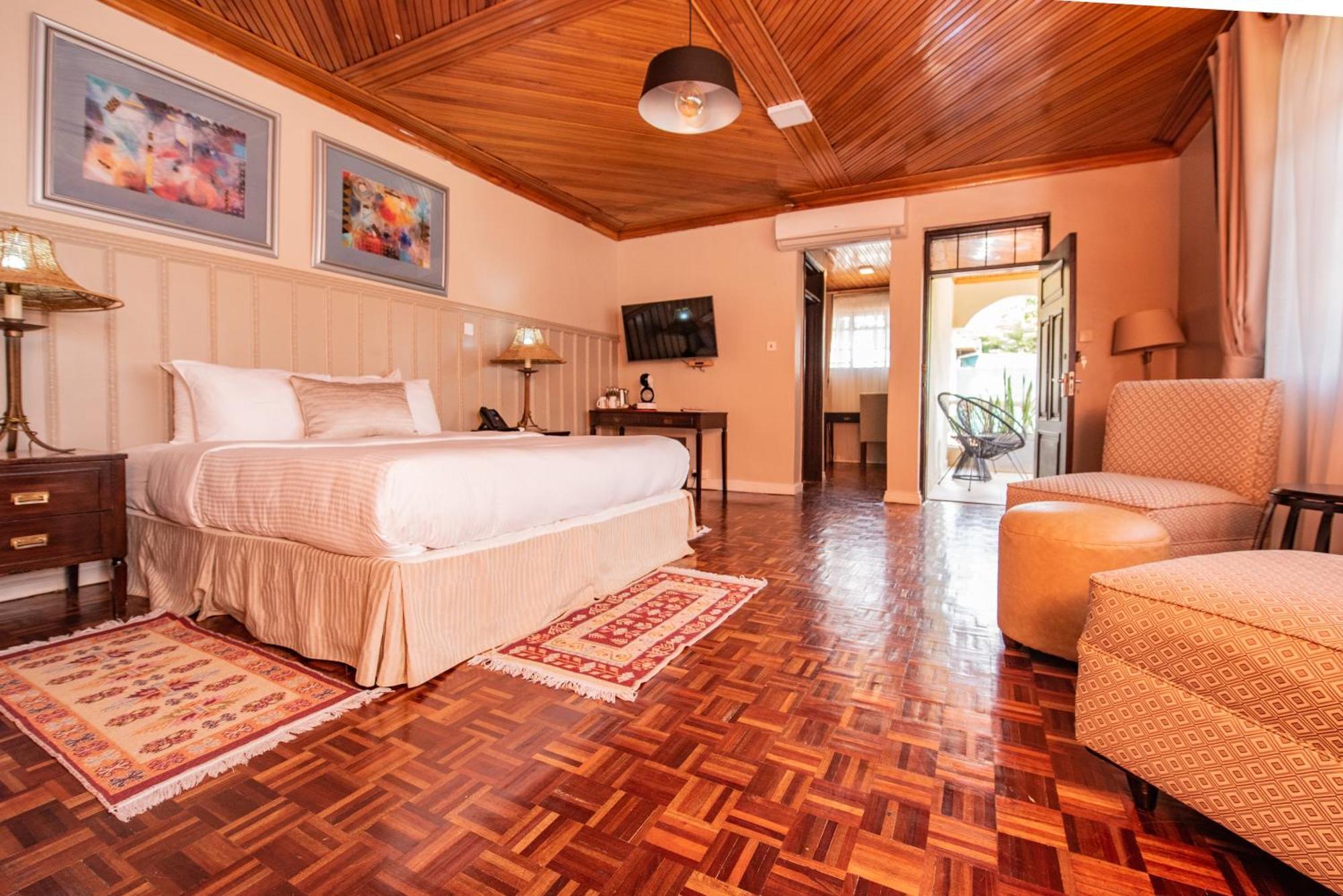 Cozy Stead Hotel Nairobi Exterior photo