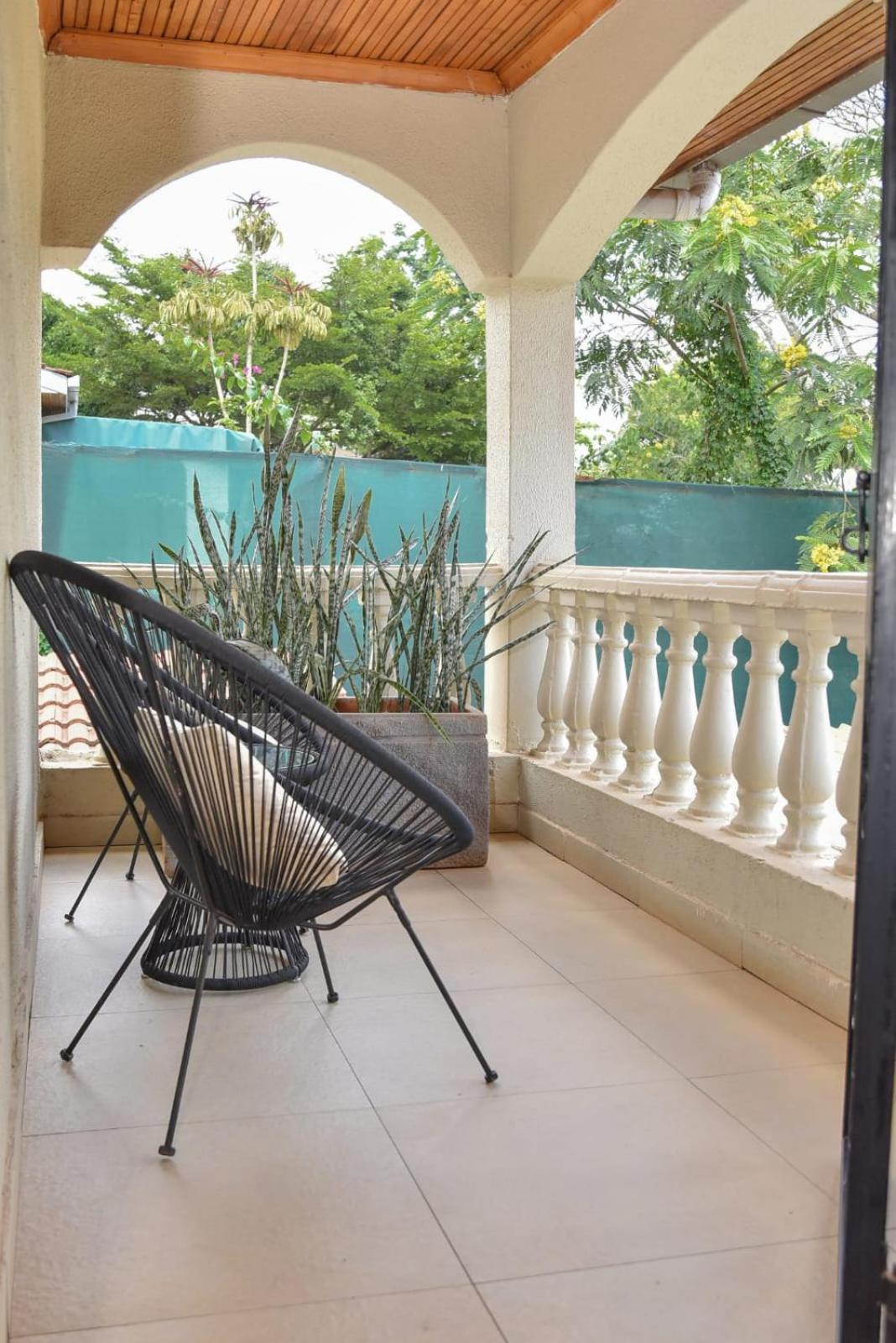 Cozy Stead Hotel Nairobi Exterior photo