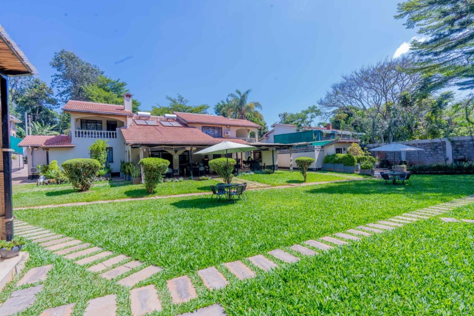 Cozy Stead Hotel Nairobi Exterior photo