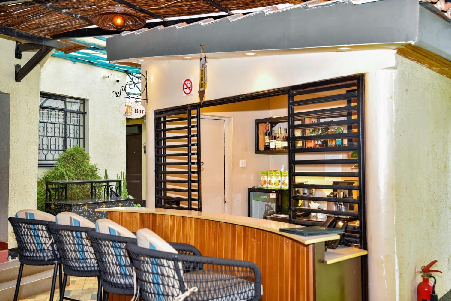 Cozy Stead Hotel Nairobi Exterior photo
